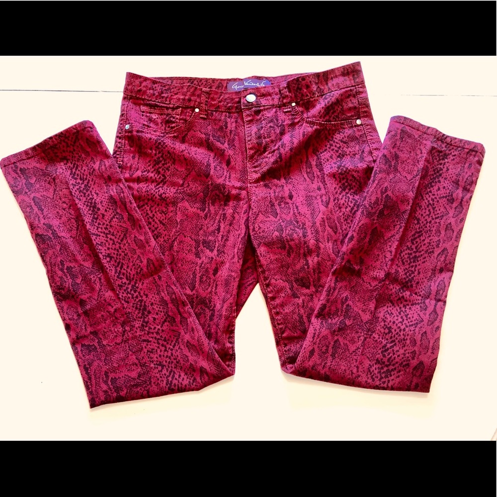 Snakeprint Jeans - Reddish/Maroon! So Stylin’‼️